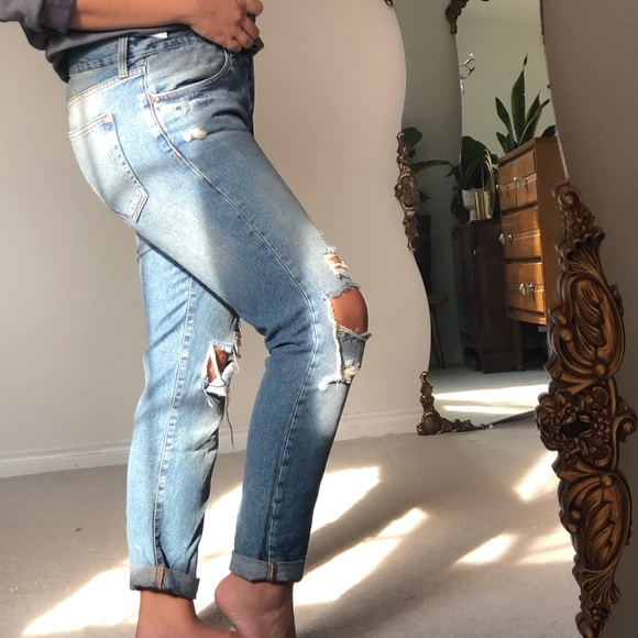 ZARA High Waisted Button Up Jeans - Picture 4 of 11